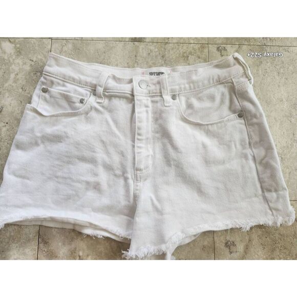 W27 PINK Victoria's Secret white cut-off short denim shorts - Picture 1 of 6